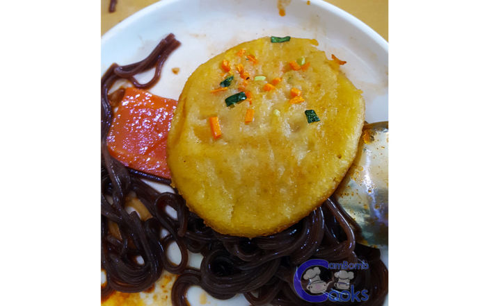 CamBomb Food Reviews - Korean Potato Pancake